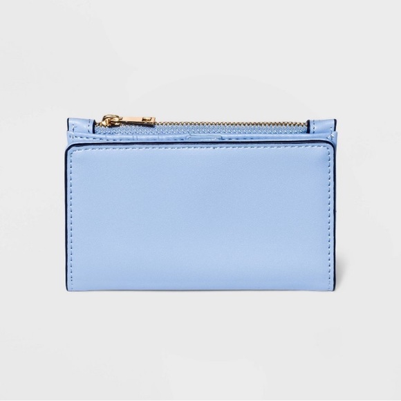 blue wallet! - Picture 1 of 2